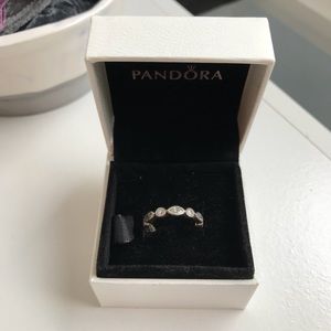 Pandora Ring